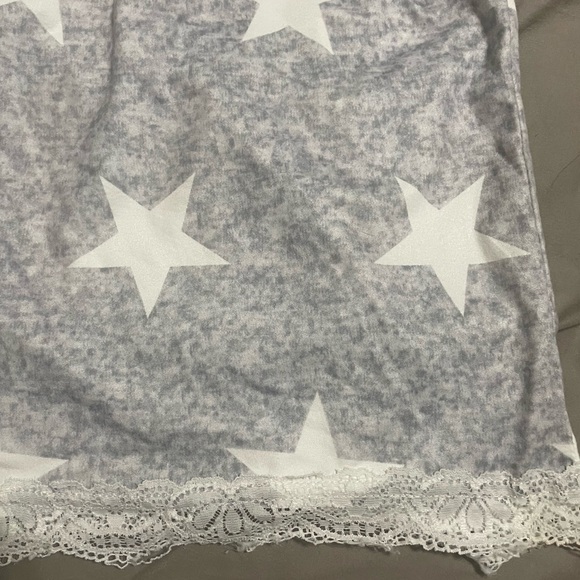 Women’s Pjs XXL tank top and shorts set - Picture 4 of 7